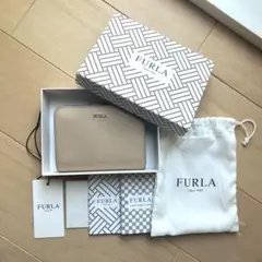 FURLA バビロン二つ折り財布　ベージュ