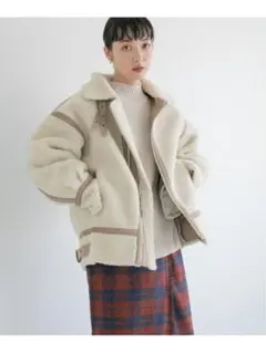 ローリーズファーム　B3 ボアブルゾン ホワイト