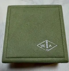 ヴァンクリーフ&アーペル　ピアスケース