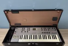 Alesis ion シンセサイザー 49鍵盤　ハードケース付き 動作確認済み。のサムネイル