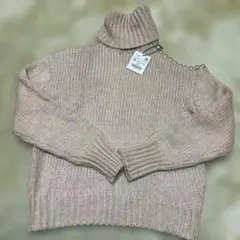 ZARA ピンクベージュ　肩出しパールニット