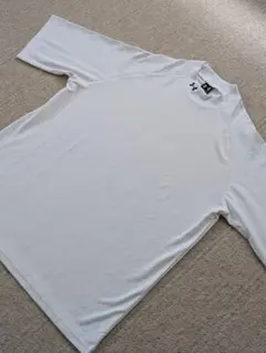 【美品】UNDER ARMOUR ホワイト　サイズLのサムネイル