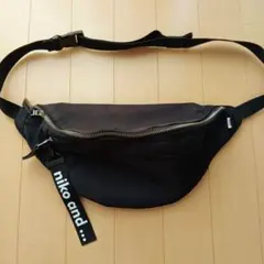 niko and... ブラック ボディバッグ