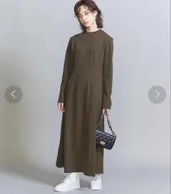 美品　beauty&youth フィットフレアワンピース