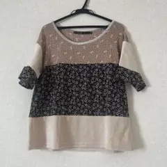フェリシモ Tシャツのサムネイル