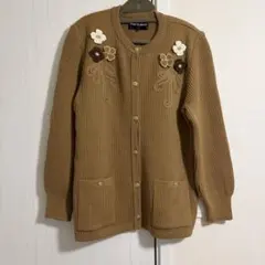 美品★ラピーヌブランシュ 毛100% お花モチーフ ニットカーディガン 9