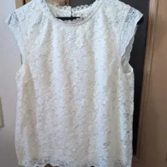 アイボリー 花柄レース ノースリーブ トップス