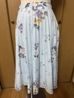 MERCURYDUO 花柄プリーツスカート 水色 ひざ丈