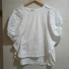 n*o様 美品　HERENCIA ヘレンチア　ホワイト　半袖Tシャツ　ドット柄のサムネイル
