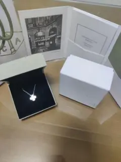 Van Cleef & Arpels クローバーネックレスVCARF48700