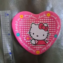 ハローキティ　ハート型　缶ケース　平成レトロ