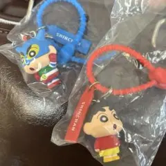 クレヨンしんちゃん カラフルマルチチャーム 2個セット