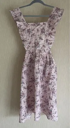 【新品未使用】昭和レトロ！ピエールバルマンのバラ柄エプロン★ホームパーティーにも