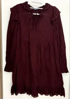 GAP ボルドー 刺繍ブラウス フリルネックのサムネイル