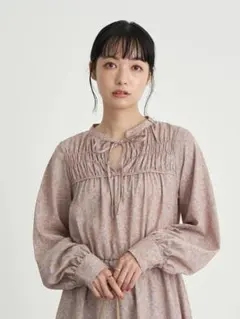 earth music&ecology 花柄長袖リボンワンピース ピンク