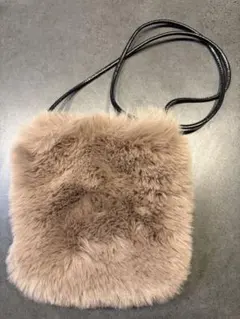 【極美品】ナノユニバース ボリュームフェイクファーポシェット ショルダー