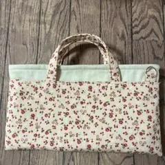 外ポケット付き　花柄 横型スマホバッグ