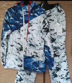 新品タグ付 Phenix フェニックス パンツ& 撥水クリーニング済ジャケット 新品タグ付 Phenix フェニックス パンツ& 撥水クリーニング済