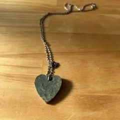 ハート型石 pendant シルバーチェーンネックレス