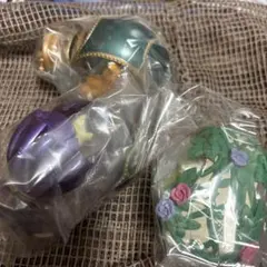 ポケモン オーバルティークコレクション ミミッキュ カイリュー　ピカチュウ　ロズ