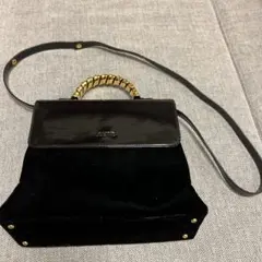 赤 ショルダーバッグ