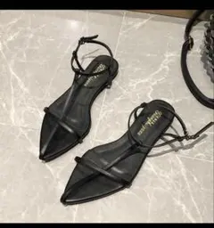 ブラック ストラップサンダル フラット