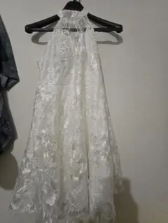 ホワイトレースウェディングドレス