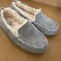 UGG⭐︎アンスレー　モカシン　25センチ