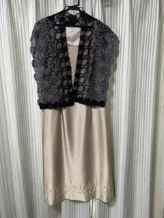 最終価格！ベージュスリーブレスドレスと黒レースボレロセット