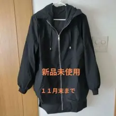 ブラックフード付きロングジャケット