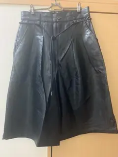 AJO AJOBYAJO レザーショートパンツ