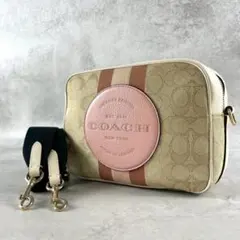 コーチ　カメラバッグ　2way デンプシー　シグネチャー　エンボスロゴ