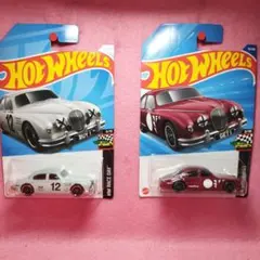 ホットウィール　JAGUAR MK1　2台