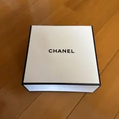 CHANEL ブローチ 空箱 - メルカリ