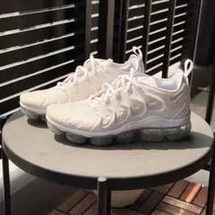 ナイキエアヴェイパーマックスプラス/ホワイト