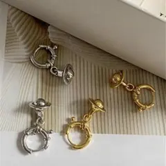 vivian westood ピアス　2セット　シルバーゴールド