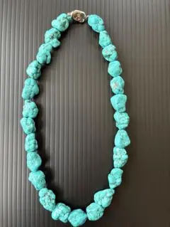 大粒ターコイズビーズネックレス
