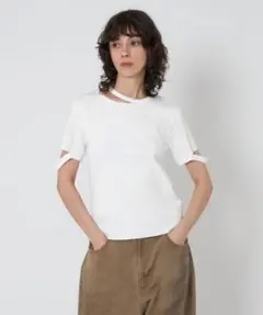 アストラット美品 白エリソデスリットTシャツ ASTRAETユナイテッドアローズのサムネイル