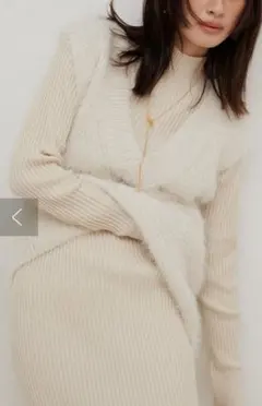新品【LARUTA　2025AW】リブニットワンピース×フェザーベストセット