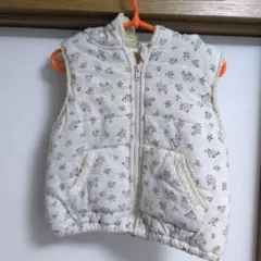 花柄 ベビーベスト サイズ100 クリーム色