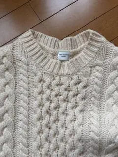 値下石田ゆり子アーバンリサーチケーブルニット ノースリーブベスト クリーム