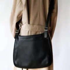 Old Coach Black Leather Shoulder Bag