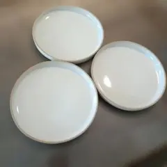 HASAMI PORCELAIN プレート 3枚セットのサムネイル