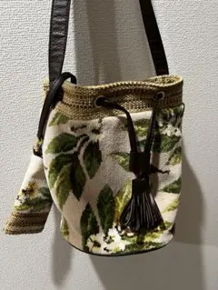 Salvatore Ferragamo Leaf Bucket Backpack - メルカリ