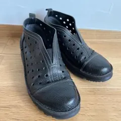 最終価格JSハートレーベル パンチングコンフォートシューズ　23.5センチのサムネイル