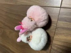 Claire's モンチッチのウサギマスコットキーホルダー 2色セット