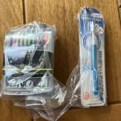 トンボ鉛筆ミニチュアチャーム 蛍コート　クルトガ