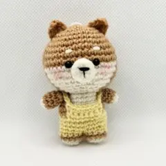 あみぐるみ　柴犬　豆柴　サロペット　手のひらサイズ　チャーム