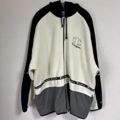白パーカー パーカー