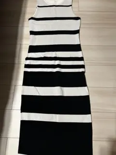 ノースリーブニットロングワンピース　リリディアのサムネイル